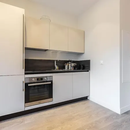 T2 Neuf Clim Balcon Garibaldi Acropolis نيس