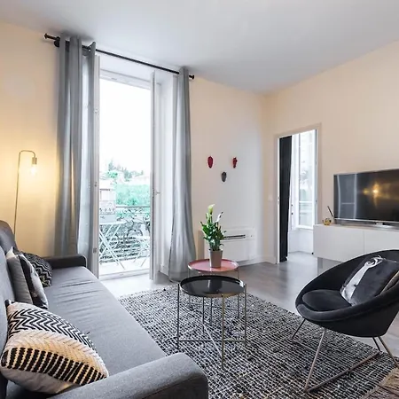 T2 Neuf Clim Balcon Garibaldi Acropolis ニース
