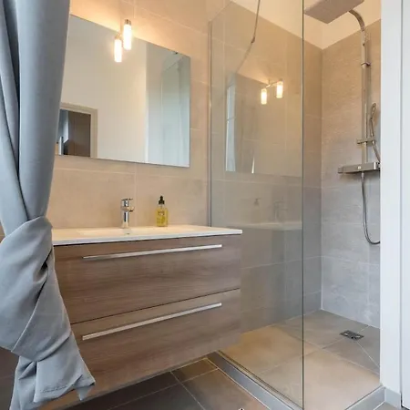 T2 Neuf Clim Balcon Garibaldi Acropolis Apartment *