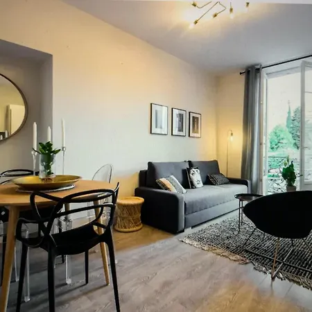 T2 Neuf Clim Balcon Garibaldi Acropolis *